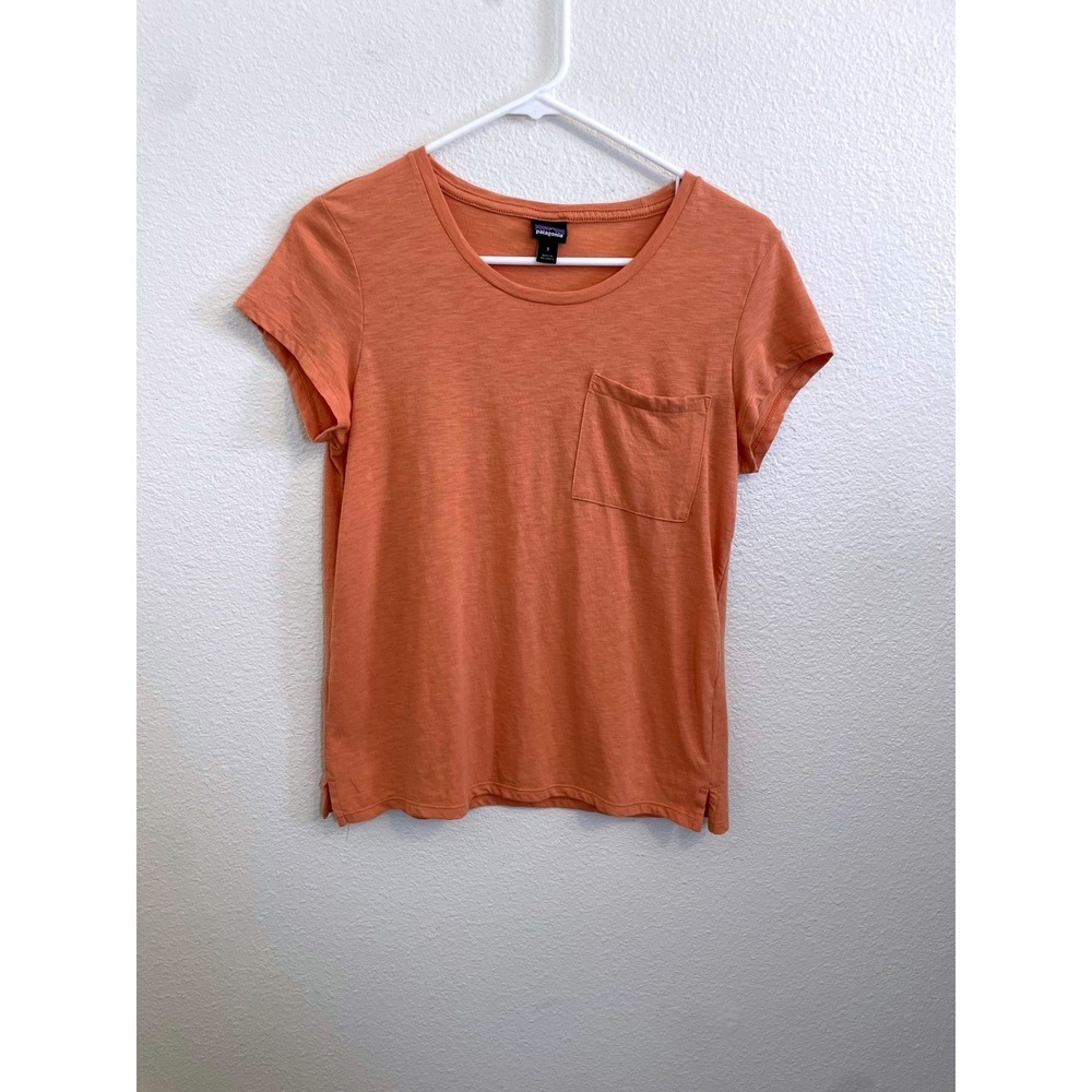 Patagonia‎ Women's Small Orange Crew Neck Pocket T-Shirt Casual Everyday